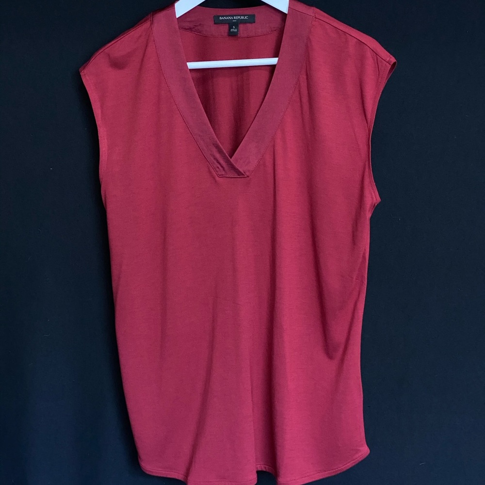 Banana Reublic Sleeveless Top